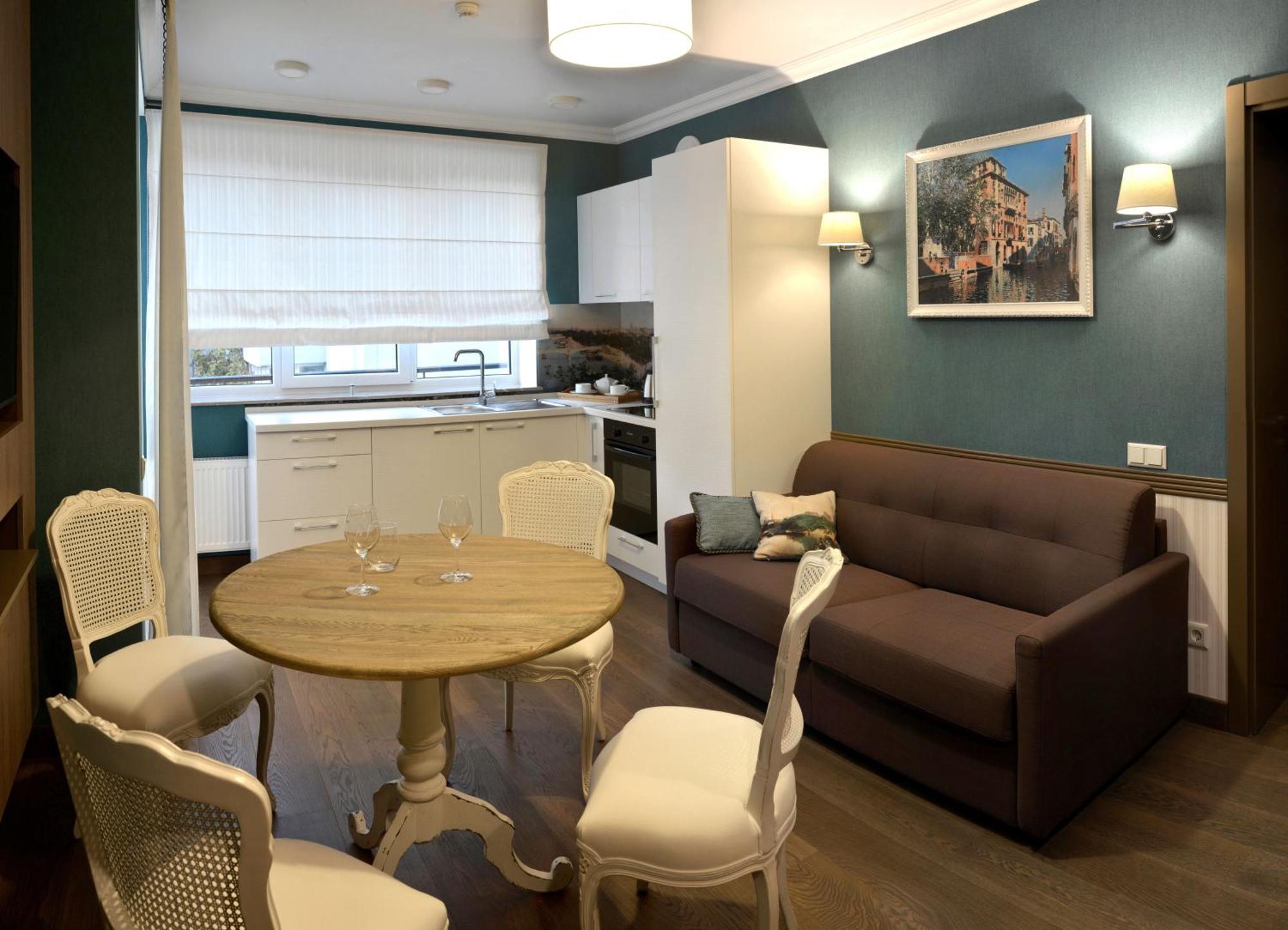 Zentrum Hotel Кишинев Екстериор снимка