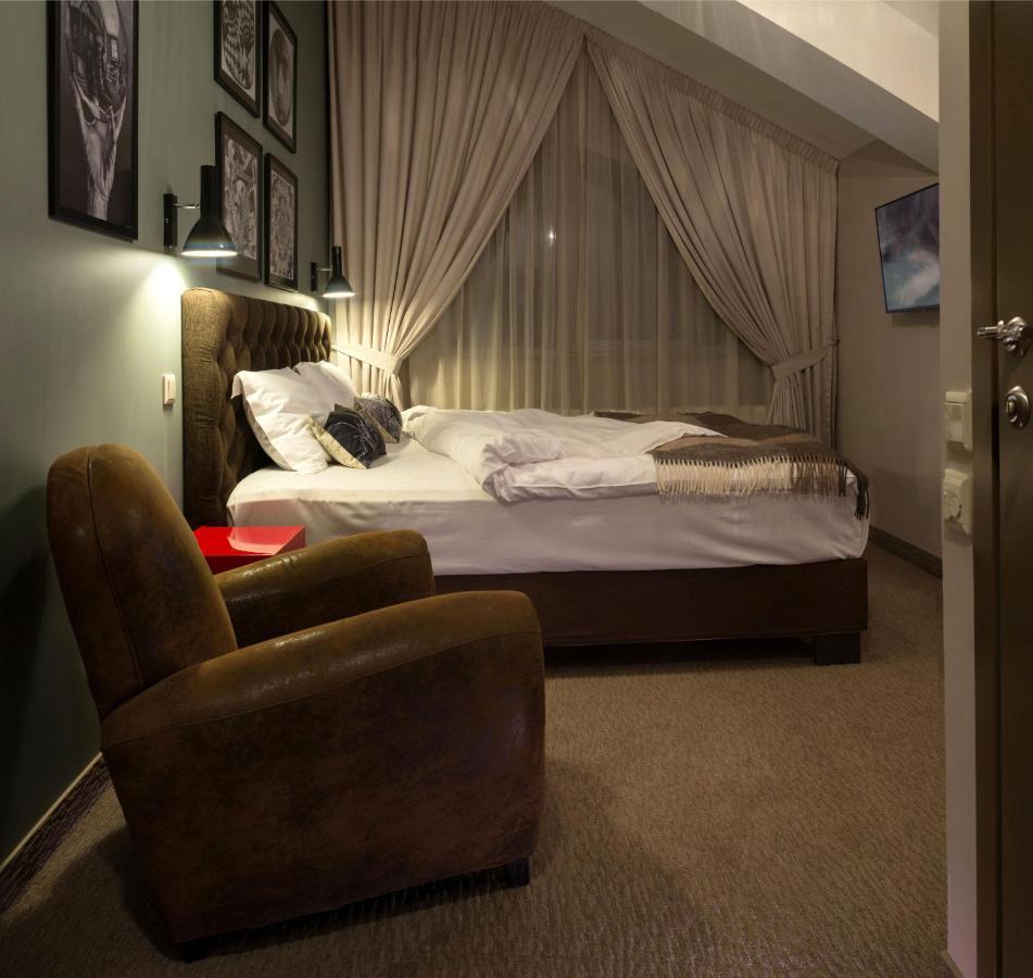 Zentrum Hotel Кишинев Екстериор снимка